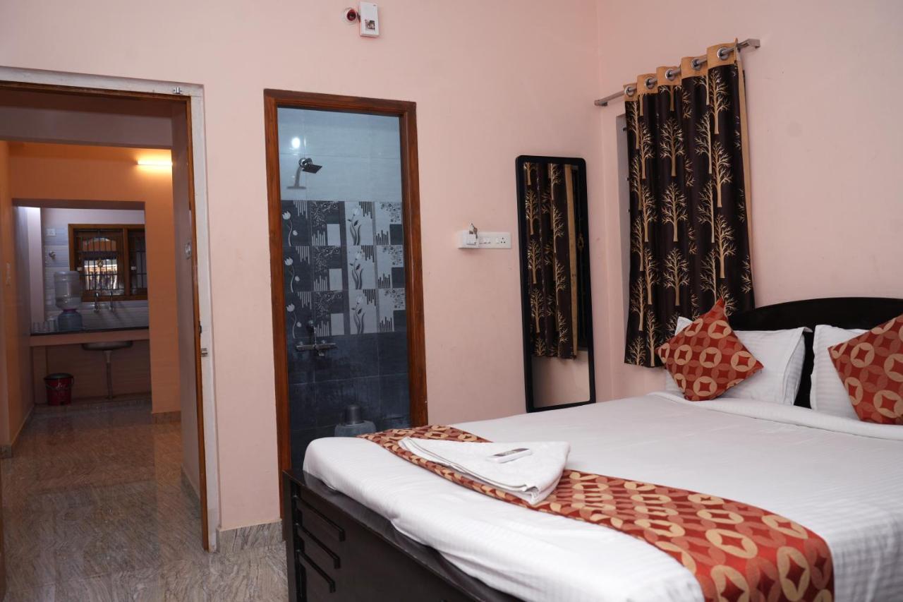 Alexa Home Stay Tirupati Luaran gambar